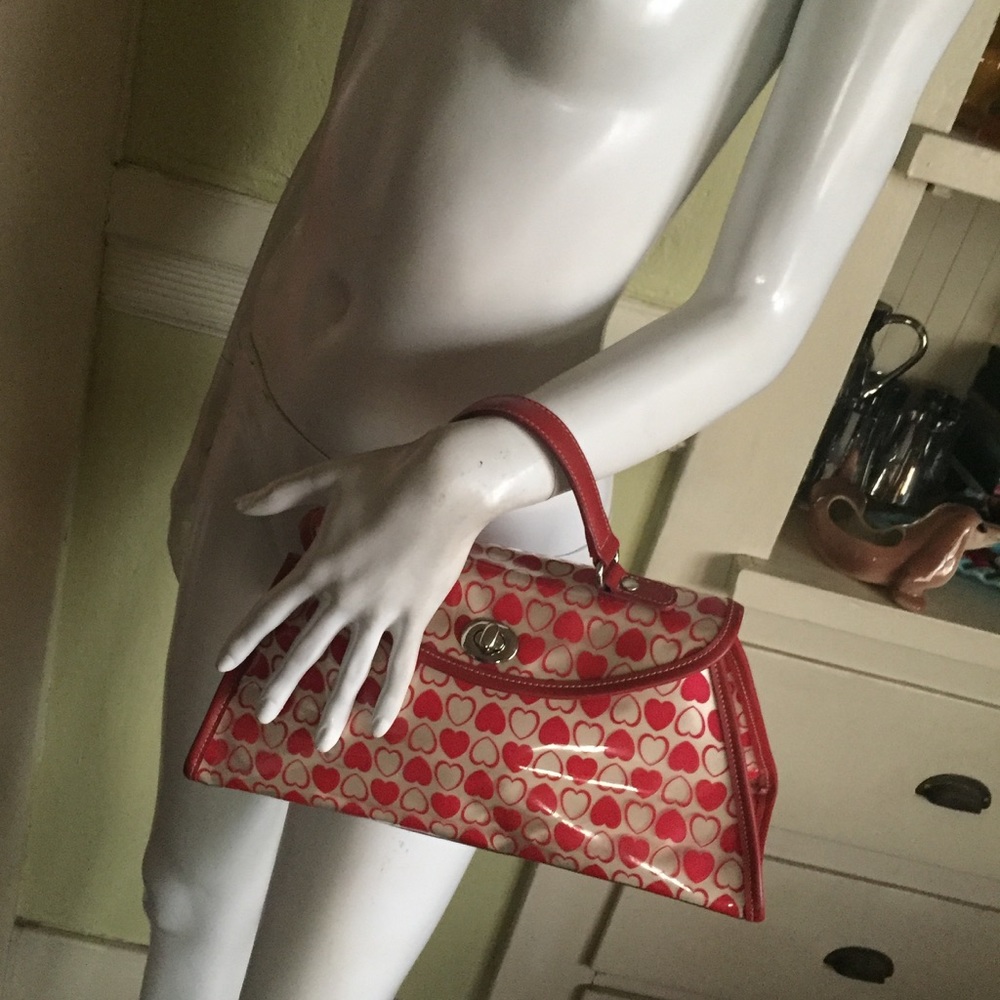 MX ❤️ heart handbag